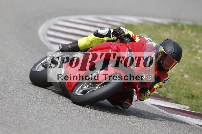 /10 20.04.2026  Pluess Moto Sport ADR/Freies Fahren/24